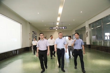 国家发改委环资司副司长任献光一行莅临jc710公海赌船调研